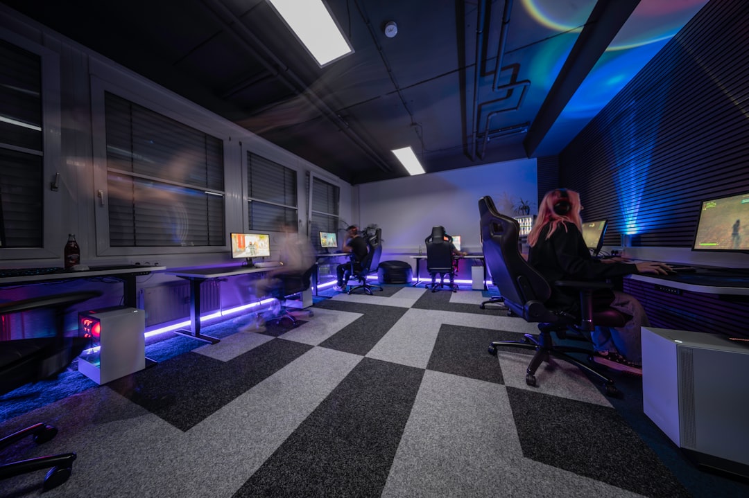 微信链接炸金花房间卡-看手上有什么，先盘现有条件